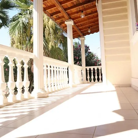 Cheerful 4 Bed With Pool 5 Mints 2 * Ölüdeniz