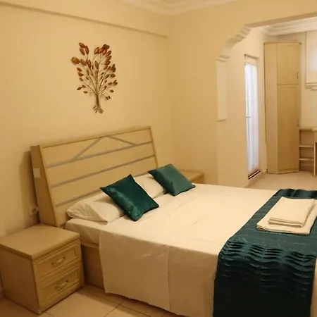 Vakantiehuis Cheerful 4 Bed With Pool 5 Mints 2 *
