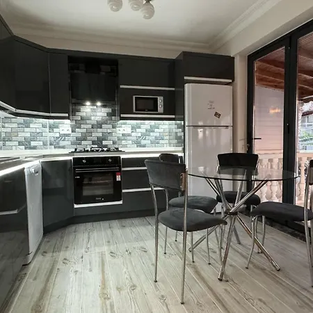 Vakantiehuis Cheerful 4 Bed With Pool 5 Mints 2 *