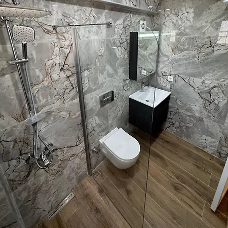 Vakantiehuis Cheerful 4 Bed With Pool 5 Mints 2